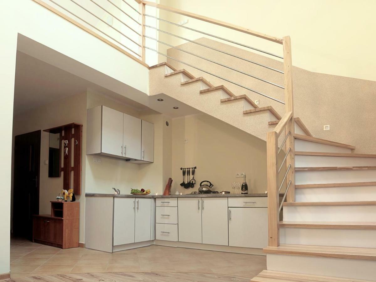 Apartamenty Przy Trakcie Cesarskim Wegierska Gorka Εξωτερικό φωτογραφία